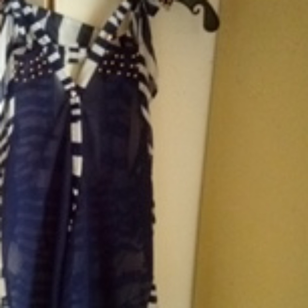 Blouse - Picture 2 of 3